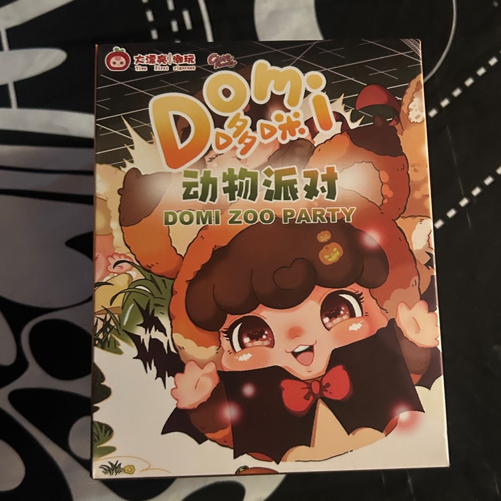 NIB Domi Zoo Party blind box Sealed